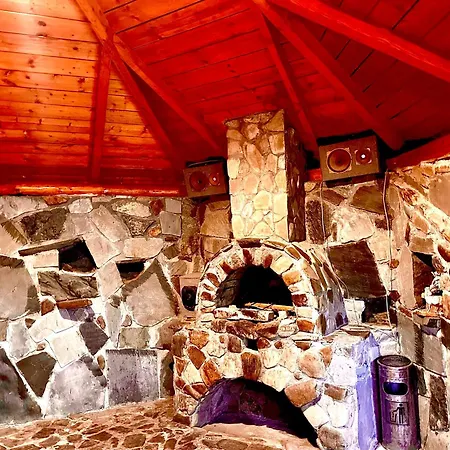 ゲストハウス подих карпат スラブスク